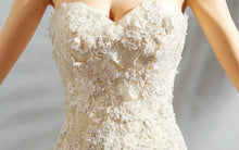 Load image into Gallery viewer, Romantic Light Champagne Mermaid Wedding Dress Sweetheart Lace Flower Fishtail Wedding