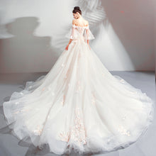 Load image into Gallery viewer, Luxury Wedding Dress The Bride Sweetheart Lace Appliques A-line Beading Sweep Train Wedding Gown Wedding Dress