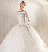 Load image into Gallery viewer, Angel Wedding Dress French Lace Long Sleeve Princess Bride Spring Trailing Wedding Dress