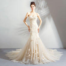 Load image into Gallery viewer, Romantic Light Champagne Mermaid Wedding Dress Sweetheart Lace Flower Fishtail Wedding
